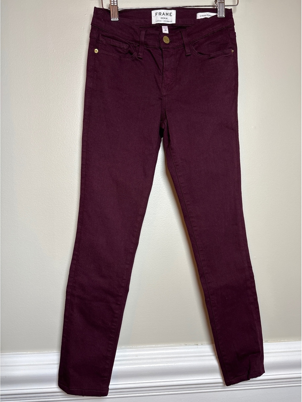 Frame “Le Skinny De Jeanne” Jeans 24